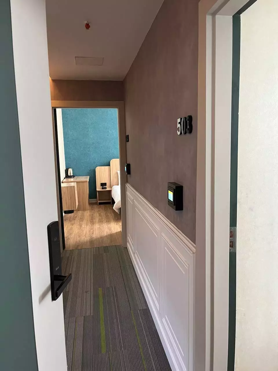 Alibaba https://cdn.alibaba.ir/ostorage/hotel-accommodation-images/67d687d431ce2147606d1bb2_کانکت 1.webp